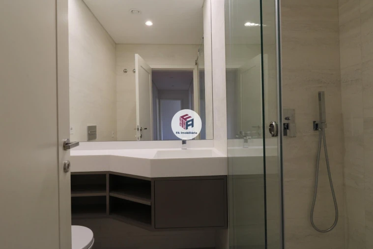 Apartamento T4 para Arrendamento em Matosinhos e Leça da Palmeira Foto 10