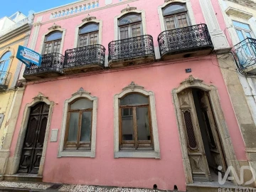 Moradia T4 para Venda em Olhão