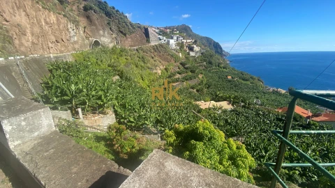 Terreno para Venda em Arco da Calheta