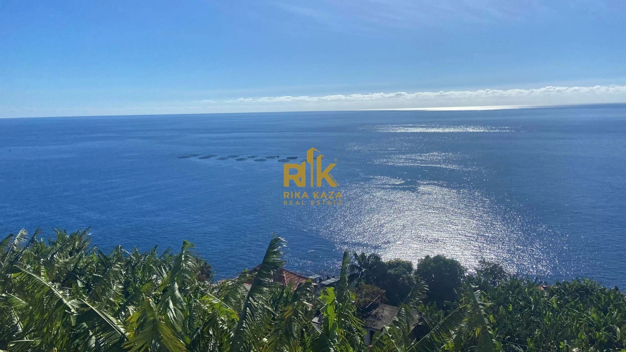 Terreno para Venda em Arco da Calheta Foto 3