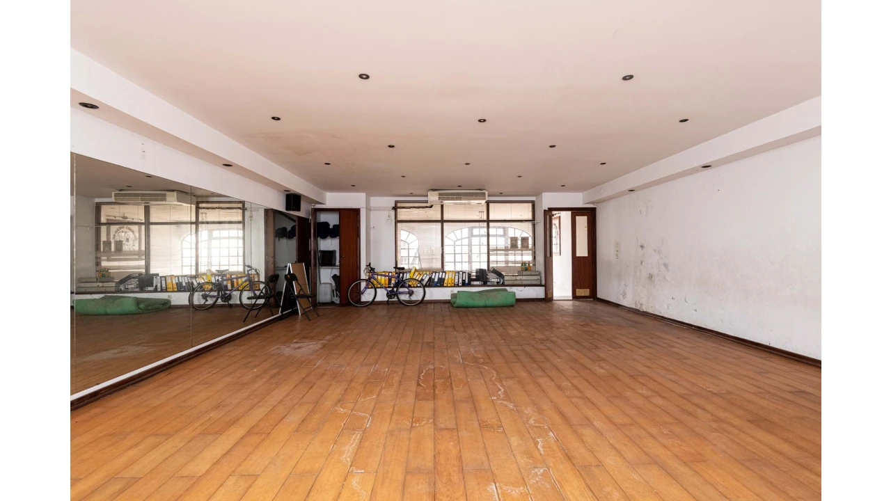 Negócio para Venda em Carcavelos e Parede Foto 24