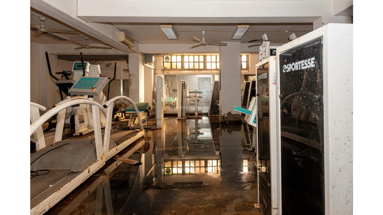 Negócio para Venda em Carcavelos e Parede Foto 21