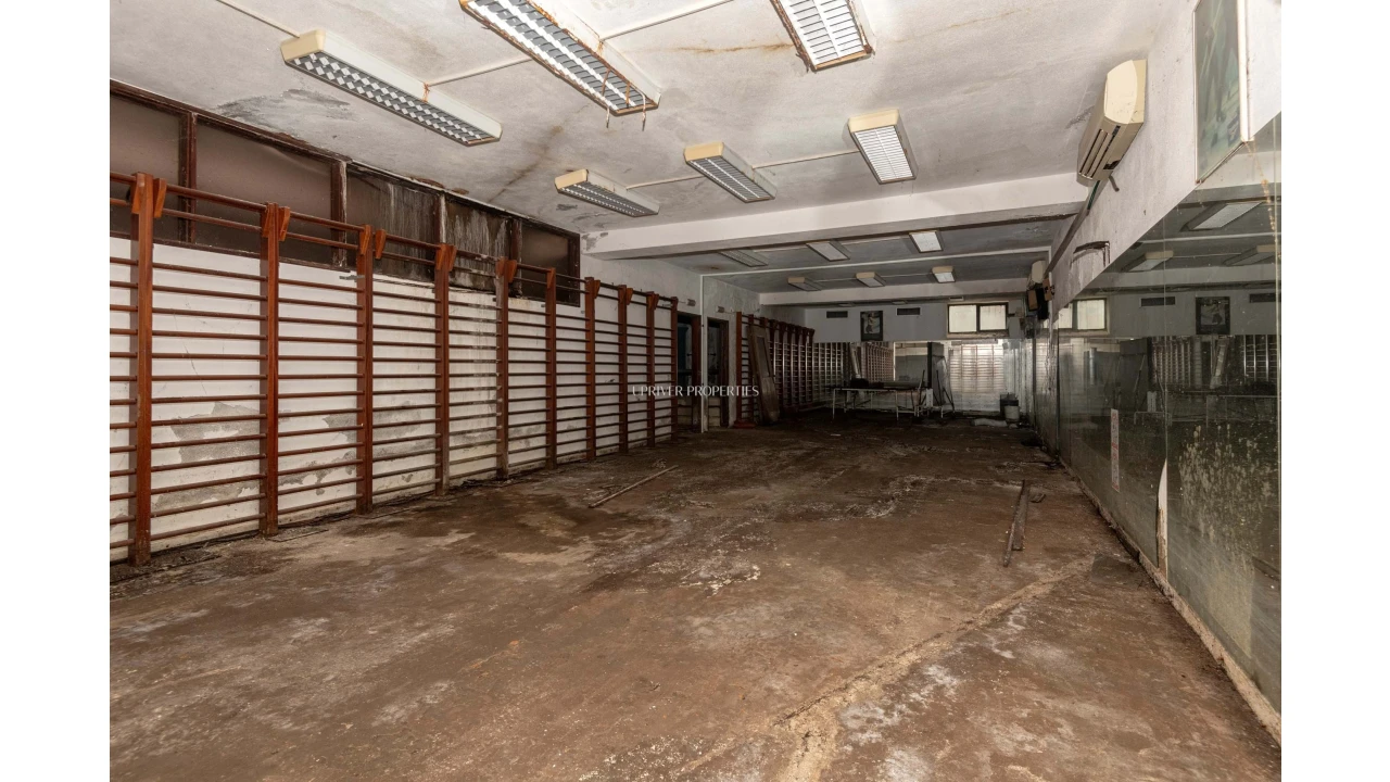 Negócio para Venda em Carcavelos e Parede Foto 6