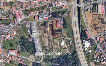 Terreno para Venda em Santa Maria de Lamas