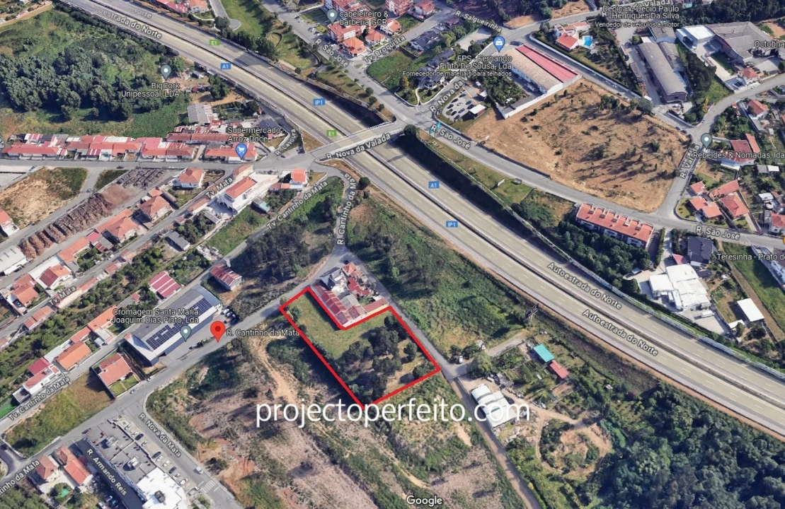 Terreno para Venda em Santa Maria de Lamas Foto 4