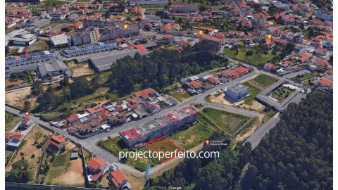 Terreno para Venda em Santa Maria de Lamas