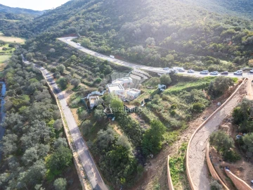 Moradia T6 para Venda em Querença, Tôr e Benafim