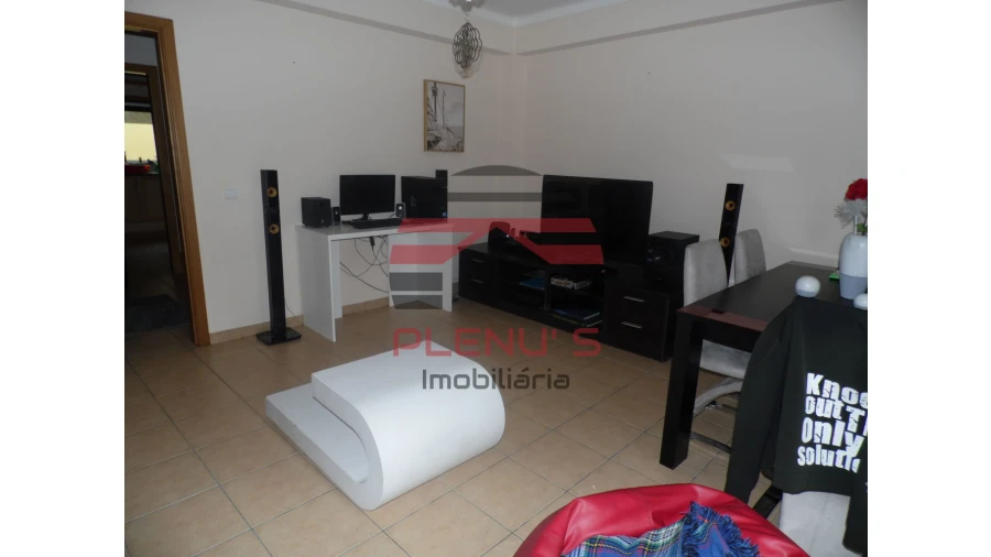 Apartamento T2 para Venda em Buarcos Foto 2