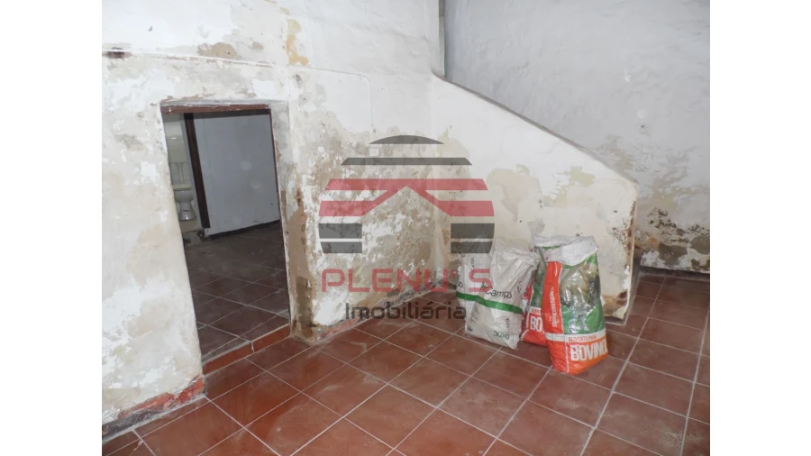 Moradia T1 para Venda em Santa Eulalia Foto 6