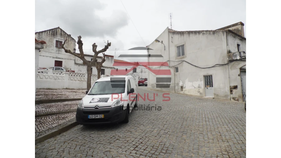 Moradia T1 para Venda em Santa Eulalia Foto 1