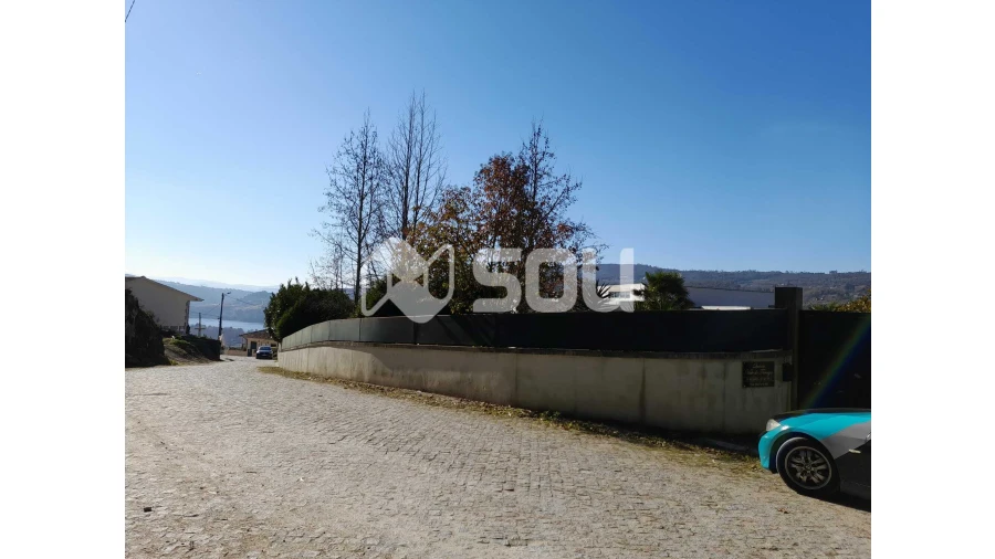 Quinta T6 para Venda em Abragão Foto 15