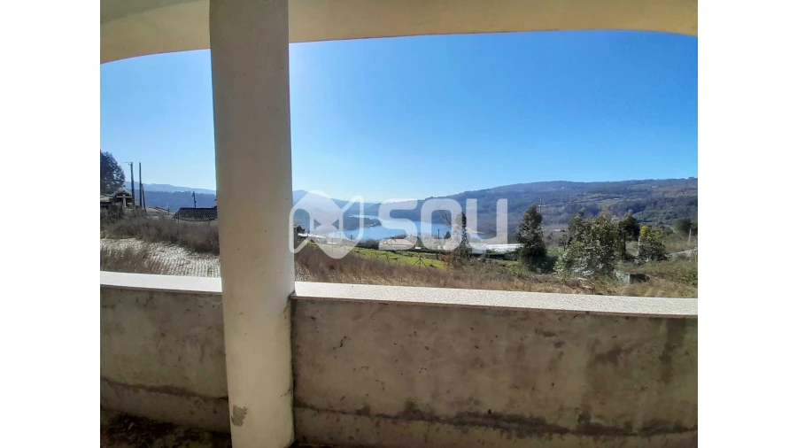 Quinta T6 para Venda em Abragão Foto 17