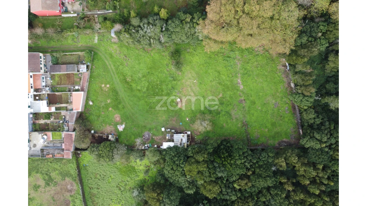 Terreno para Venda em Cabouco Foto 9