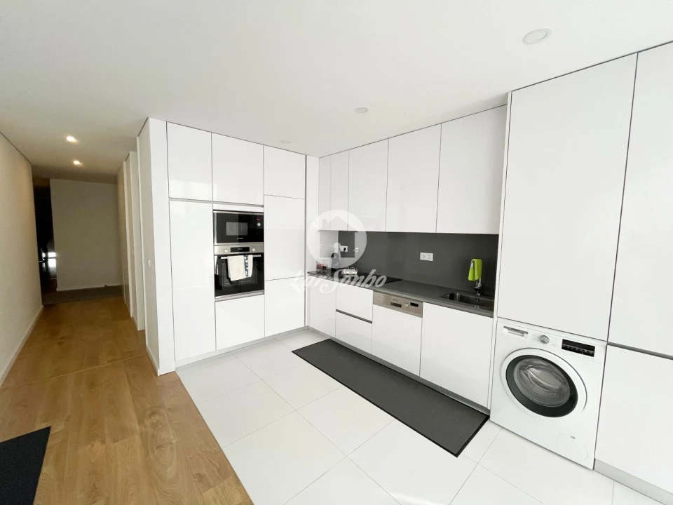 Apartamento T3 para Arrendamento em Póvoa de Varzim, Beiriz e Argivai Foto 1