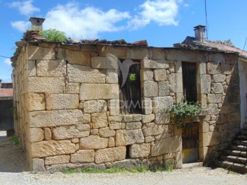 Moradia T2 para Venda em Torgueda