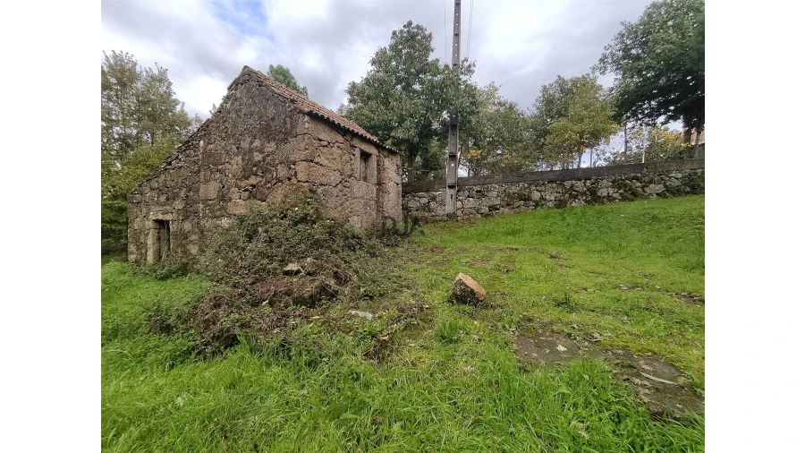 Quinta T0 para Venda em Castelo de Penalva