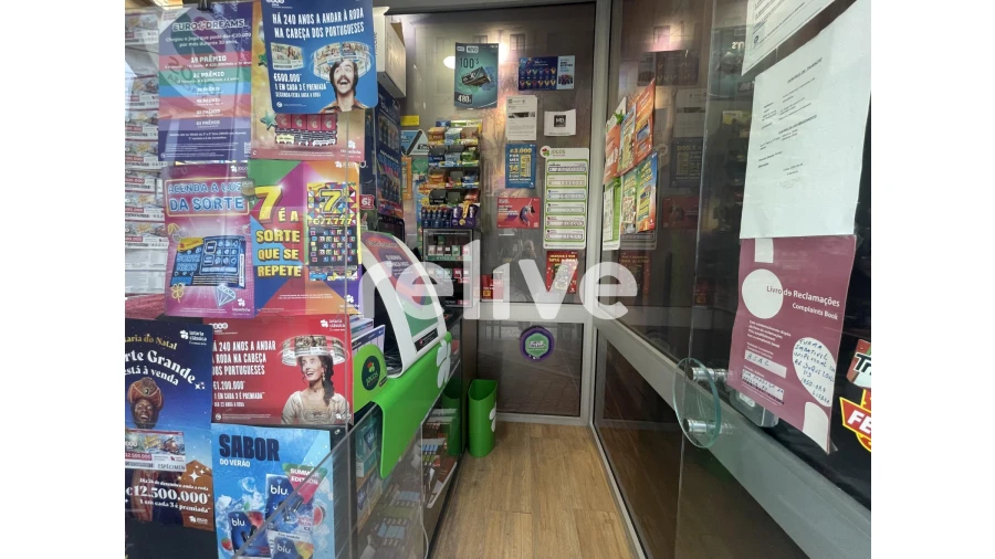 Loja para Venda em Santo António Foto 7