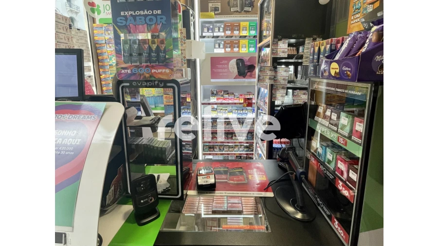 Loja para Venda em Santo António Foto 9