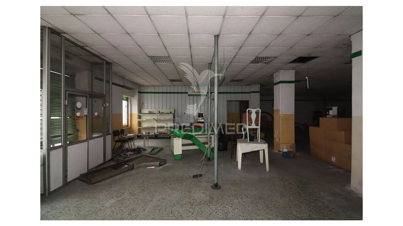 Prédio para Venda em Alenquer (Santo Estêvão e Triana) Foto 18