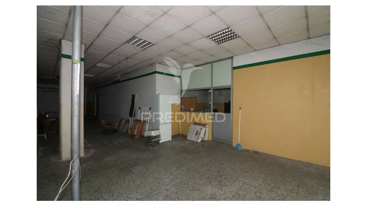 Prédio para Venda em Alenquer (Santo Estêvão e Triana) Foto 19