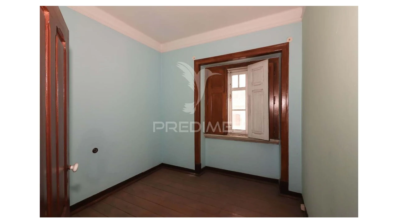 Prédio para Venda em Alenquer (Santo Estêvão e Triana) Foto 6