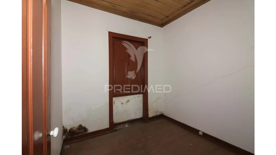 Prédio para Venda em Alenquer (Santo Estêvão e Triana) Foto 4