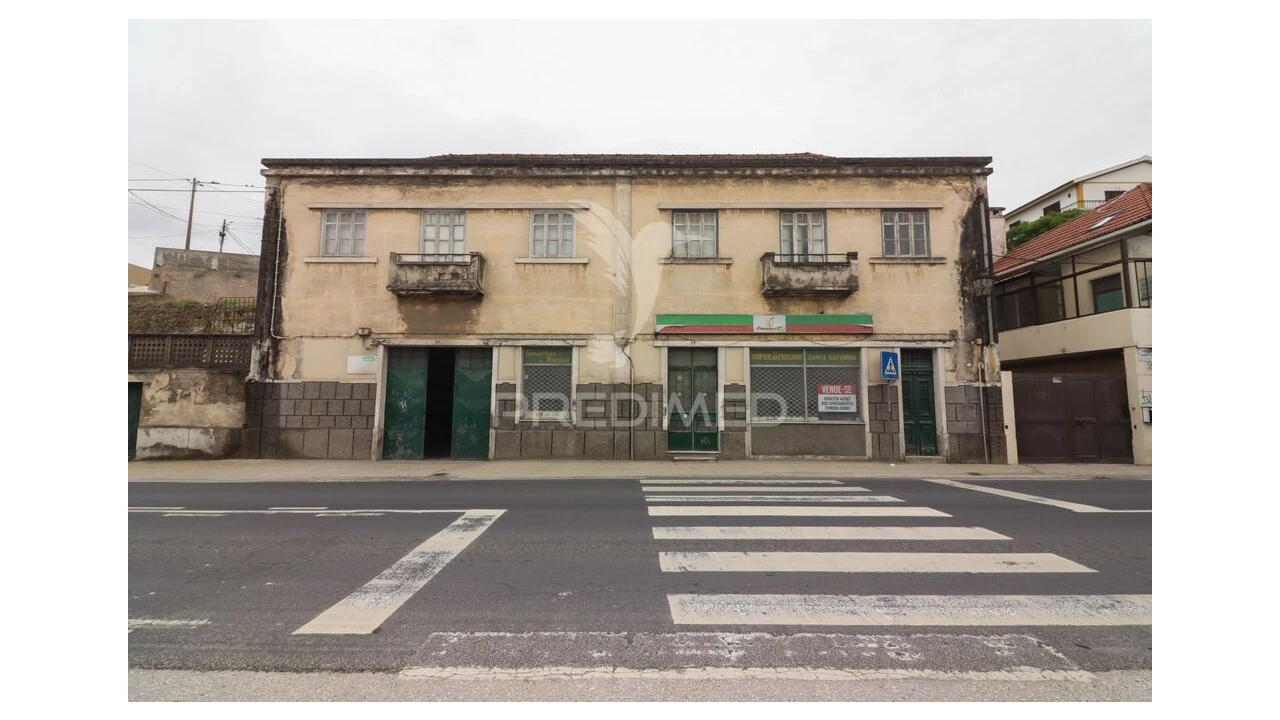 Prédio para Venda em Alenquer (Santo Estêvão e Triana) Foto 2