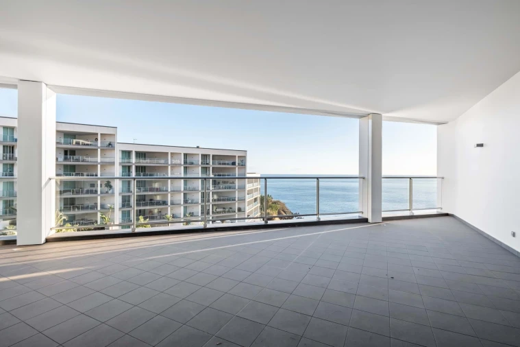 Apartamento T2 para Venda em São Martinho Foto 2