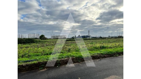 Moradia para Venda em Glória e Vera Cruz