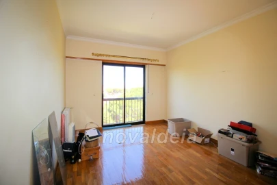 Apartamento T3 para Arrendamento em Cascais e Estoril