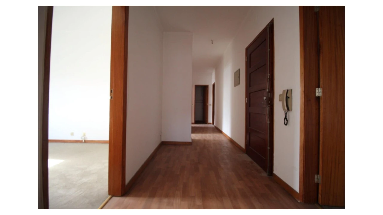 Apartamento T3 para Venda em Sé Nova, Santa Cruz, Almedina e São Bartolomeu Foto 1