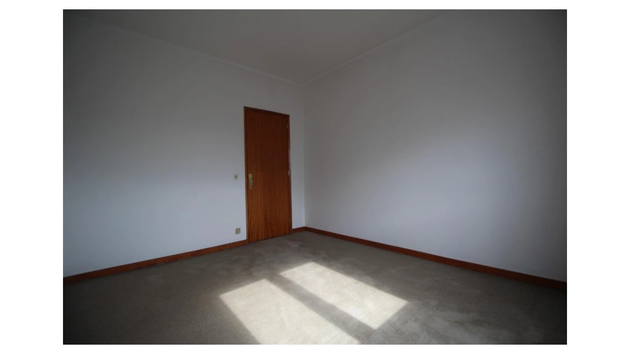 Apartamento T3 para Venda em Sé Nova, Santa Cruz, Almedina e São Bartolomeu Foto 9