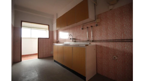 Apartamento T3 para Venda em Sé Nova, Santa Cruz, Almedina e São Bartolomeu