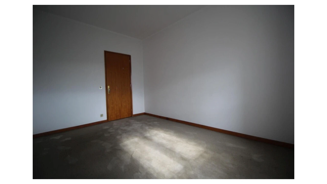 Apartamento T3 para Venda em Sé Nova, Santa Cruz, Almedina e São Bartolomeu Foto 2