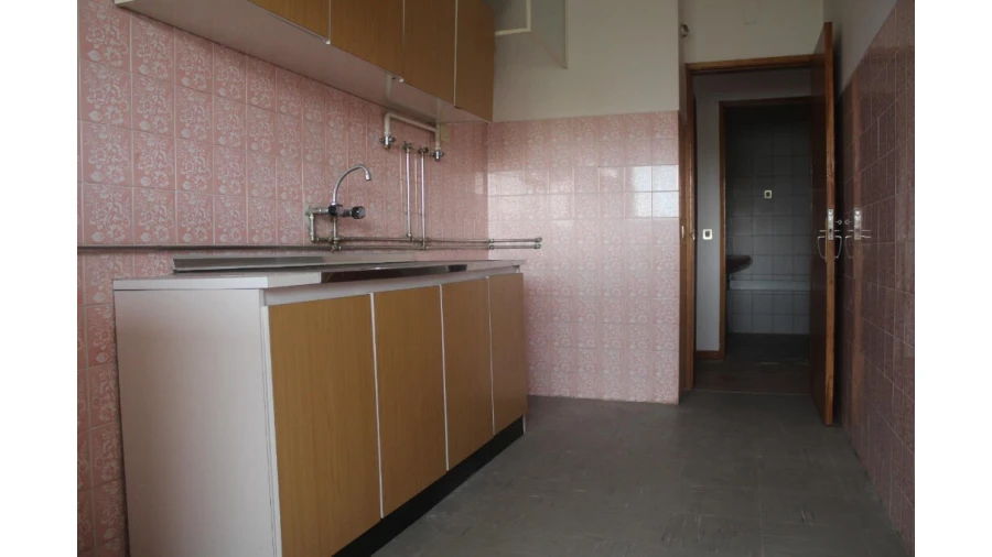 Apartamento T3 para Venda em Sé Nova, Santa Cruz, Almedina e São Bartolomeu Foto 3