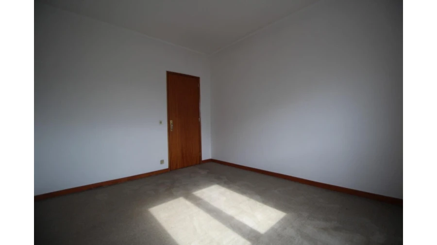 Apartamento T3 para Venda em Sé Nova, Santa Cruz, Almedina e São Bartolomeu Foto 9