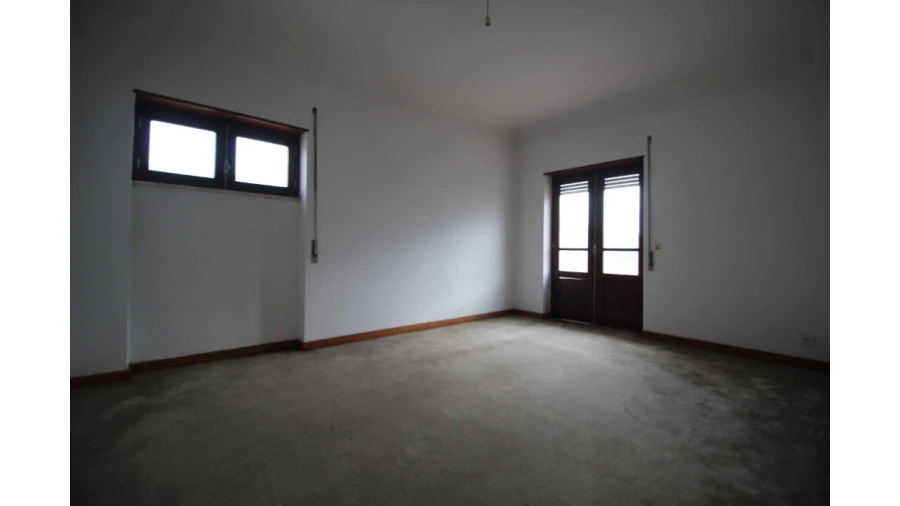 Apartamento T3 para Venda em Sé Nova, Santa Cruz, Almedina e São Bartolomeu Foto 6