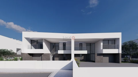 Moradia T4 para Venda em Lagos (São Sebastião e Santa Maria)