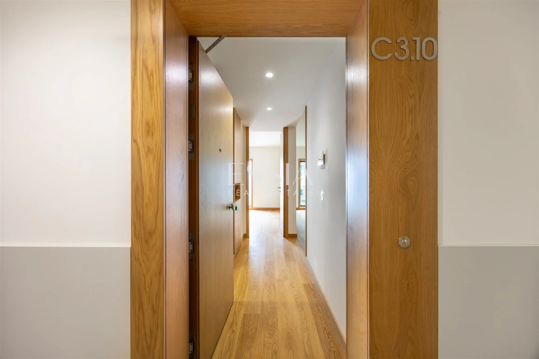 Apartamento T1 para Venda em Cedofeita, Santo Ildefonso, Sé, Miragaia, São Nicolau e Vitória Foto 2