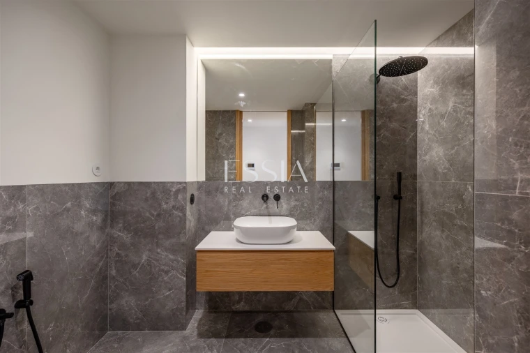 Apartamento T1 para Venda em Cedofeita, Santo Ildefonso, Sé, Miragaia, São Nicolau e Vitória Foto 4
