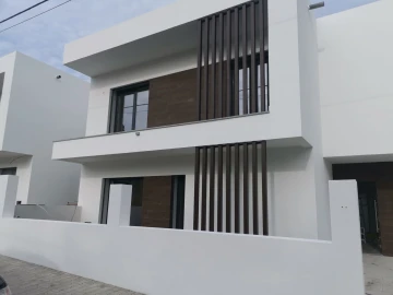 Moradia T4 para Venda em Fernao Ferro