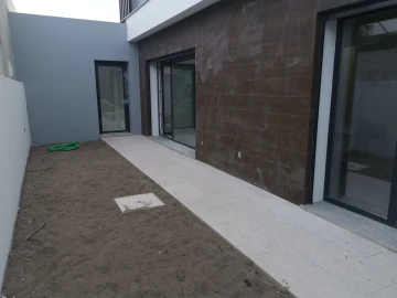 Moradia T4 para Venda em Fernao Ferro