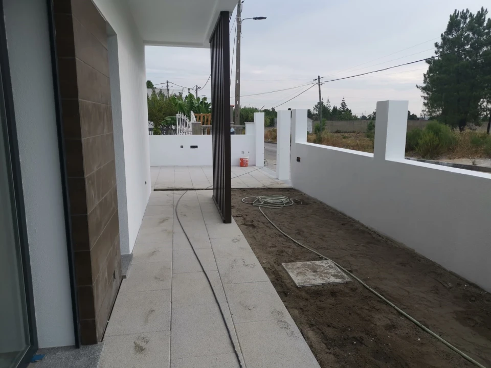 Moradia T4 para Venda em Fernao Ferro Foto 11