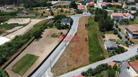 Terreno para Venda em Cavernães
