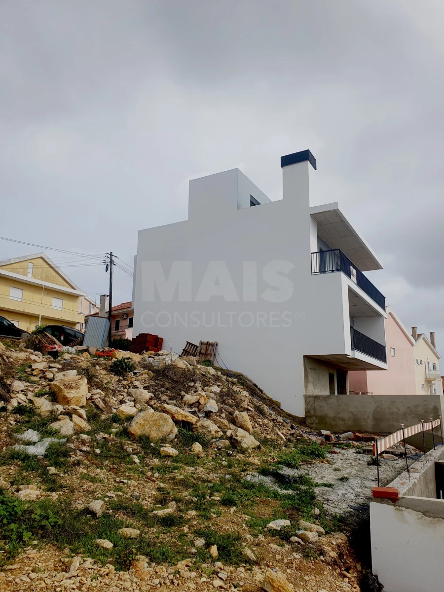 Terreno para Venda em Casal de Cambra Foto 6