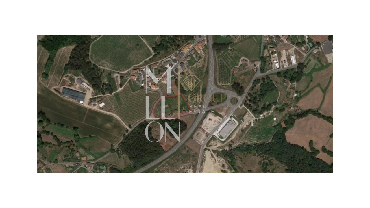 Terreno para Venda em Lodares Foto 1