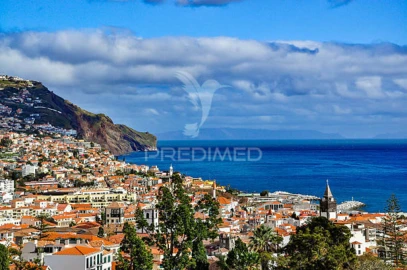 Apartamento T4 para Venda em Funchal (São Pedro)