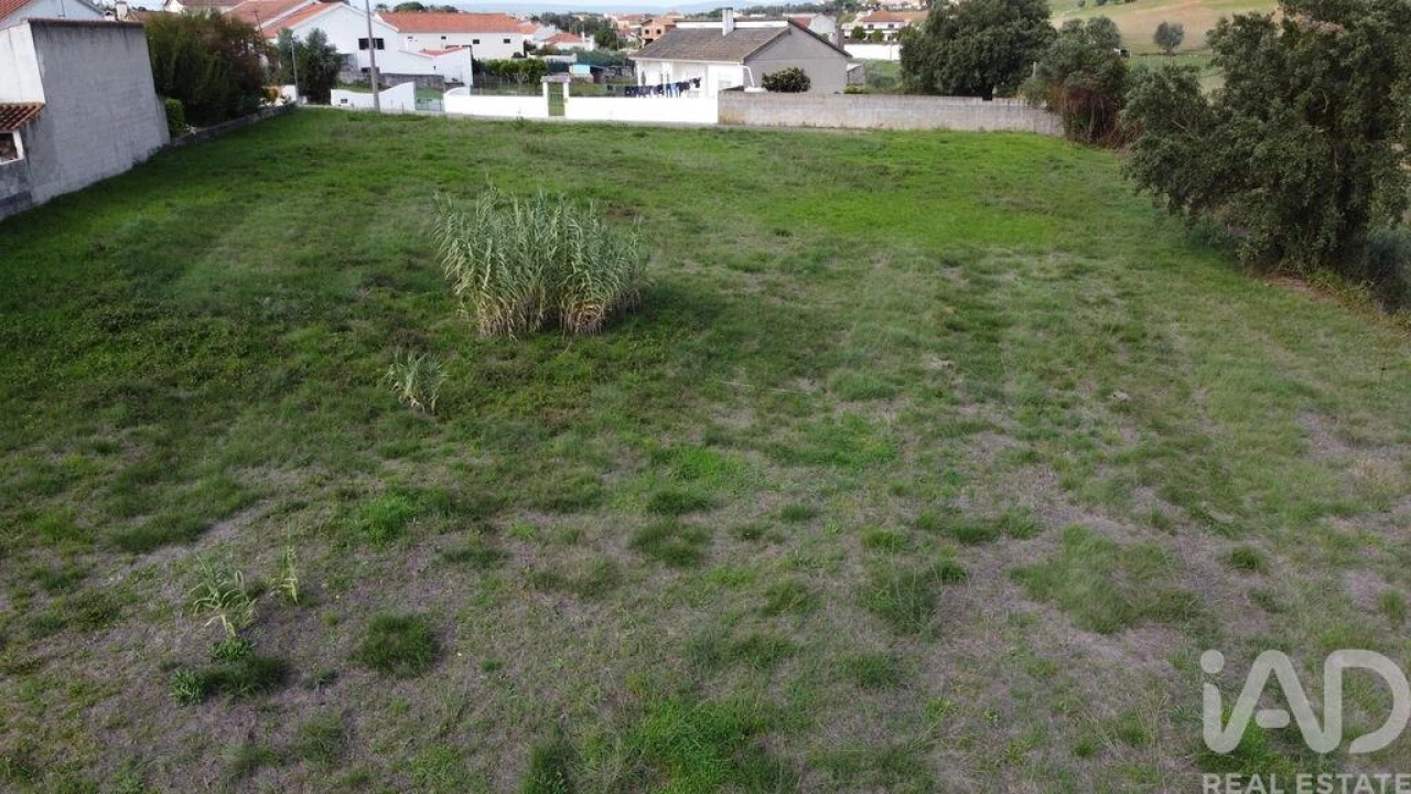 Terreno para Venda em Azoia de Cima e Tremês Foto 11