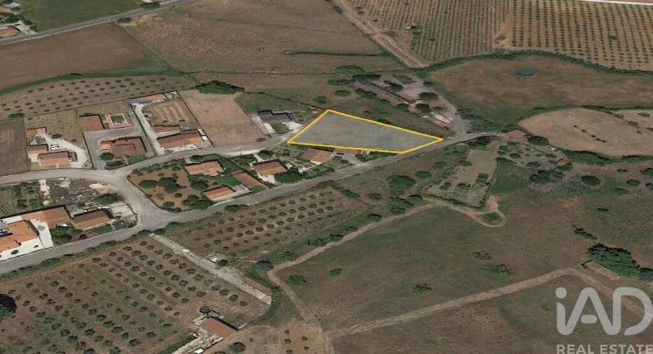 Terreno para Venda em Azoia de Cima e Tremês Foto 3