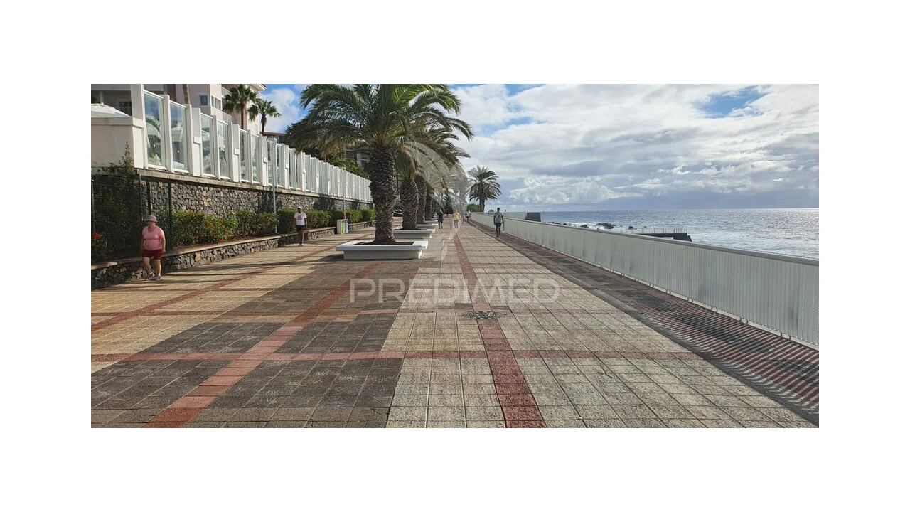 Terreno para Venda em Caniço Foto 1